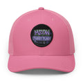 Retro 'MEOW' Embroidered Trucker Cap — Vintage Cat Patch Snapback